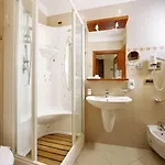 Ξενοδοχείο Ristorante Toscana 4*