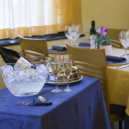 מלון Ristorante Toscana 4*