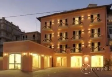 ホテル Ristorante Toscana